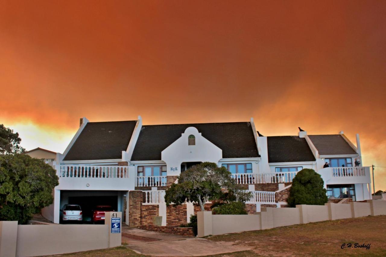 Walkerbay Accommodation คานสบาย ภายนอก รูปภาพ
