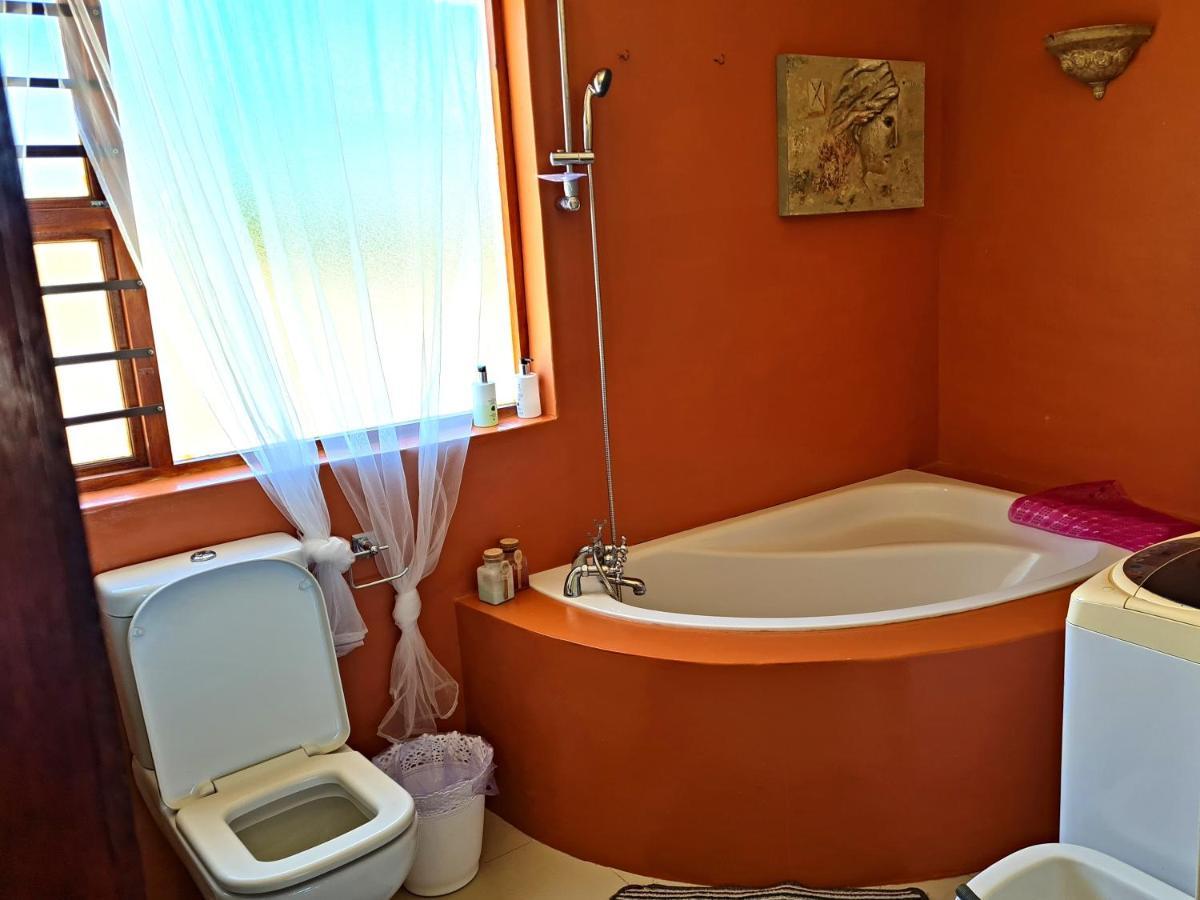 Walkerbay Accommodation คานสบาย ภายนอก รูปภาพ