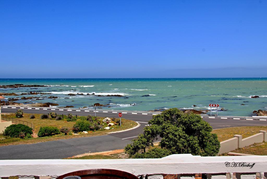 Walkerbay Accommodation คานสบาย ภายนอก รูปภาพ