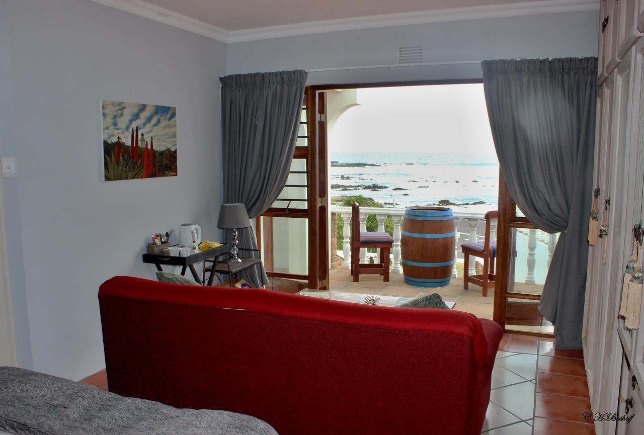 Walkerbay Accommodation คานสบาย ภายนอก รูปภาพ