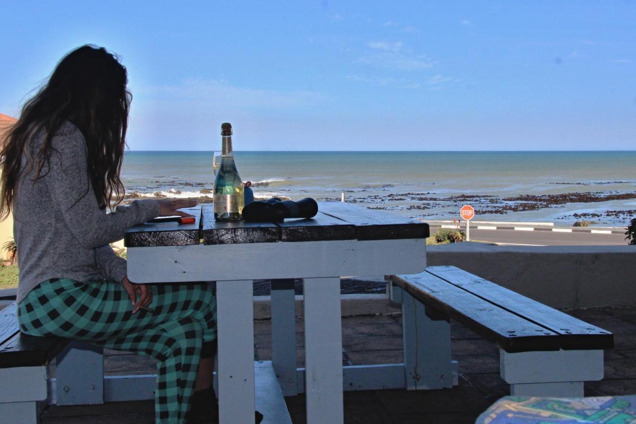 Walkerbay Accommodation คานสบาย ภายนอก รูปภาพ